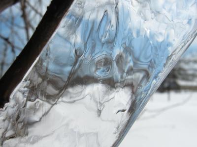 Large flat icicle