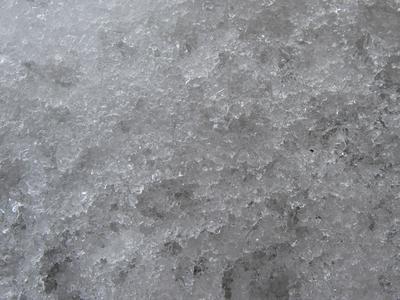 Ice surface of small ice crystals